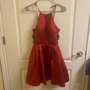 Brand: bought at Dillards but Tags say B.Darlin Size: 3/4 Color: Red